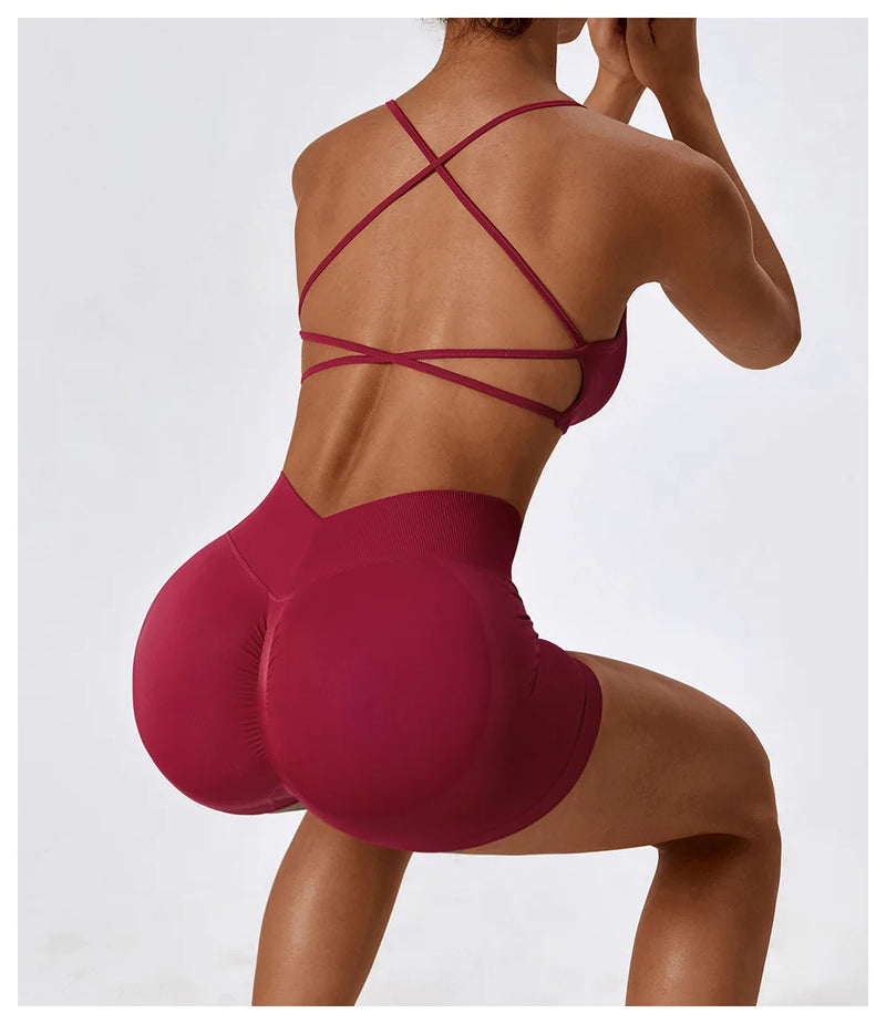 V Back Seamless Scrunch Shorts